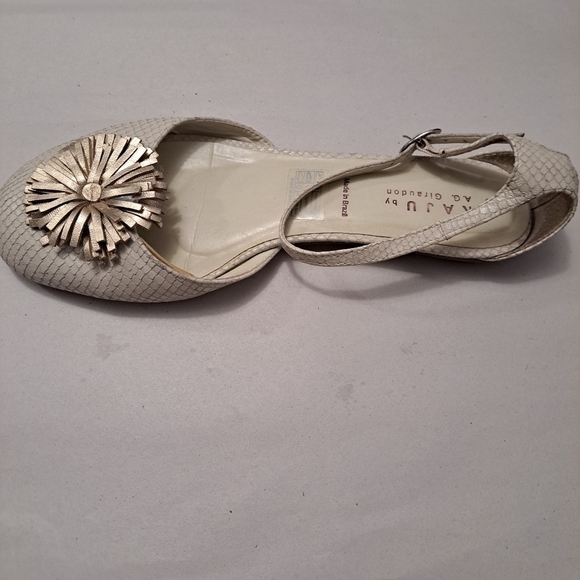 A.G. Giraudon Kaju Leather Flat With Fringe Pom - Picture 7 of 12